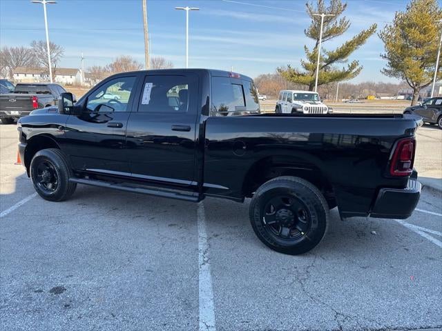 2026 RAM Ram 3500 RAM 3500 TRADESMAN CREW CAB 4X4 6'4' BOX