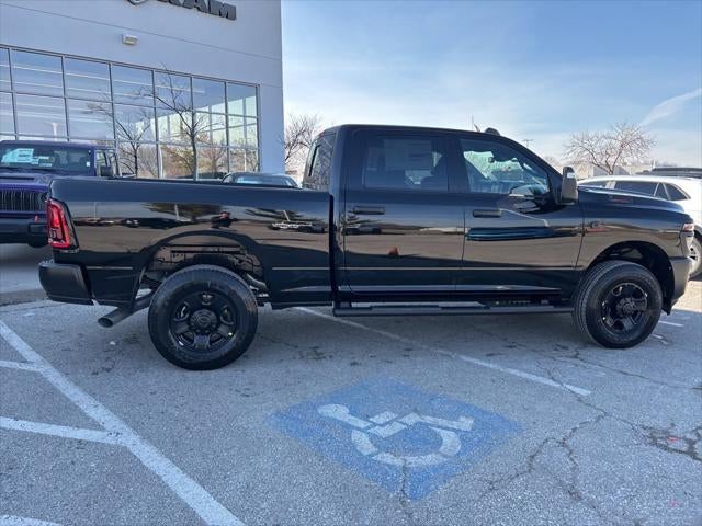 2026 RAM Ram 3500 RAM 3500 TRADESMAN CREW CAB 4X4 6'4' BOX