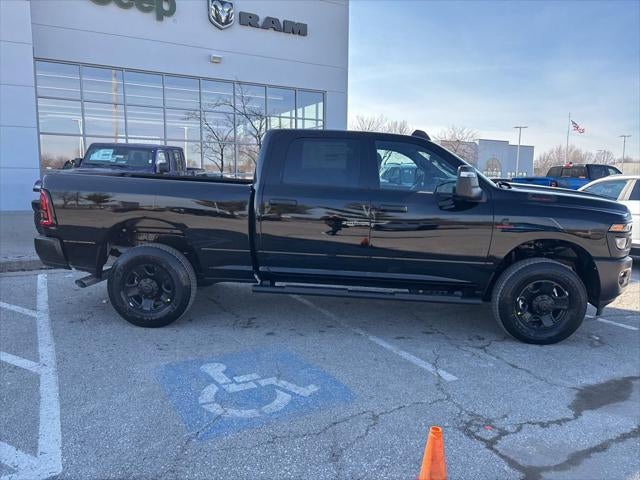2026 RAM Ram 3500 RAM 3500 TRADESMAN CREW CAB 4X4 6'4' BOX