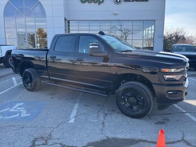2026 RAM Ram 3500 RAM 3500 TRADESMAN CREW CAB 4X4 6'4' BOX