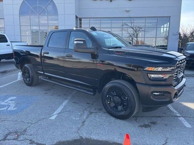 2026 RAM Ram 3500 RAM 3500 TRADESMAN CREW CAB 4X4 6'4' BOX