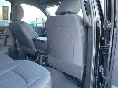 2026 RAM Ram 3500 RAM 3500 TRADESMAN CREW CAB 4X4 6'4' BOX