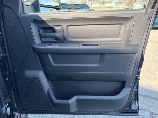 2026 RAM Ram 3500 RAM 3500 TRADESMAN CREW CAB 4X4 6'4' BOX