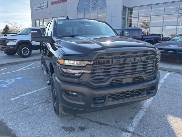 2026 RAM Ram 3500 RAM 3500 TRADESMAN CREW CAB 4X4 6'4' BOX