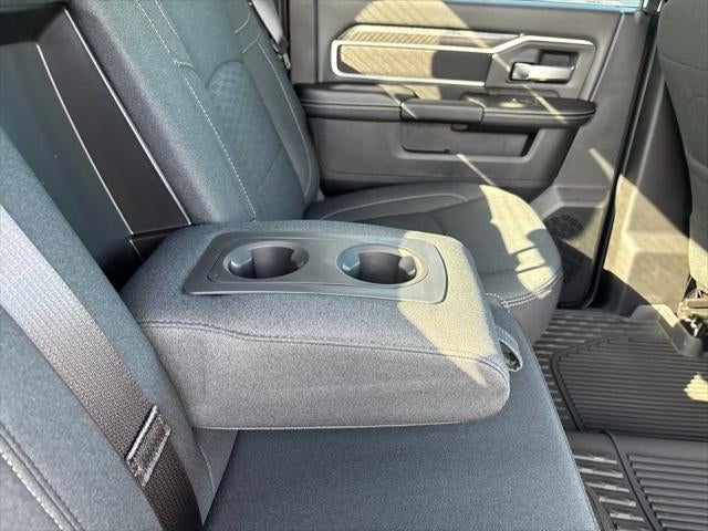 2026 RAM Ram 3500 RAM 3500 BIG HORN CREW CAB 4X4 6'4' BOX