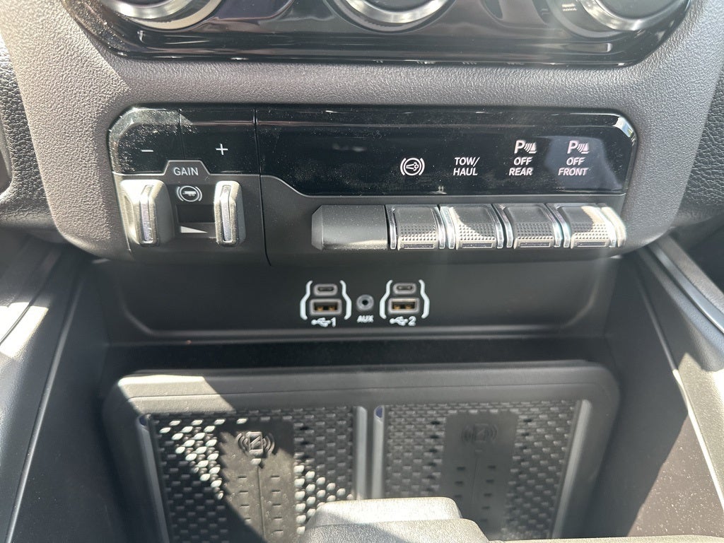 2025 RAM 3500 Big Horn