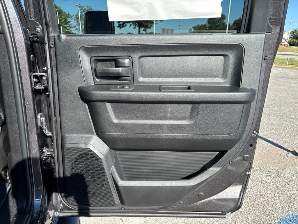 2027 RAM Ram 3500 RAM 3500 TRADESMAN CREW CAB 4X4 8' BOX