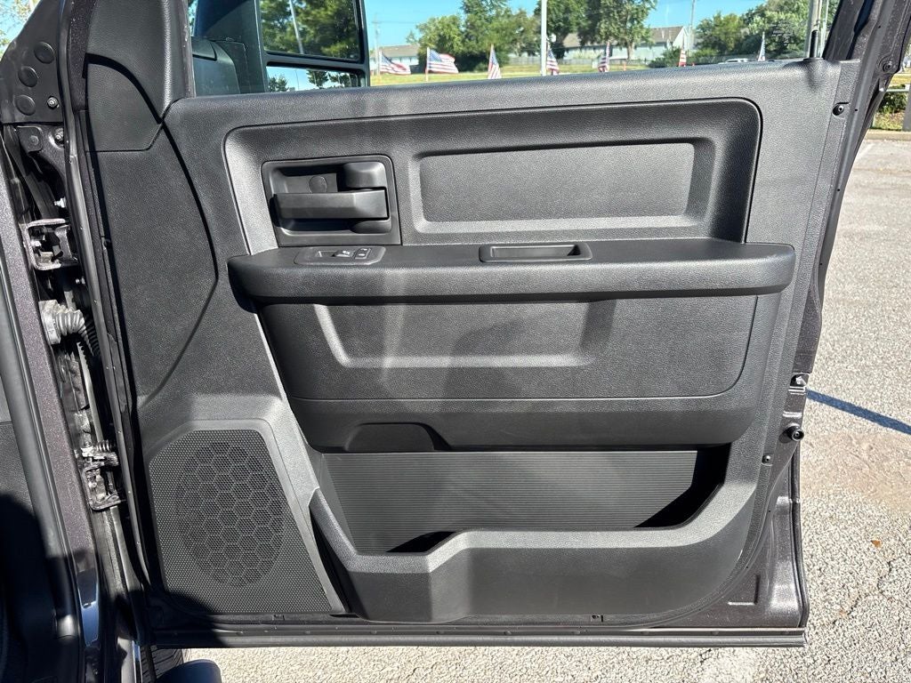2027 RAM Ram 3500 RAM 3500 TRADESMAN CREW CAB 4X4 8' BOX