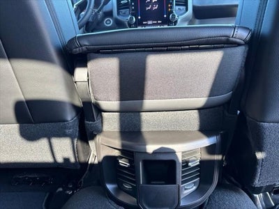 2027 RAM Ram 3500 RAM 3500 TRADESMAN CREW CAB 4X4 8' BOX