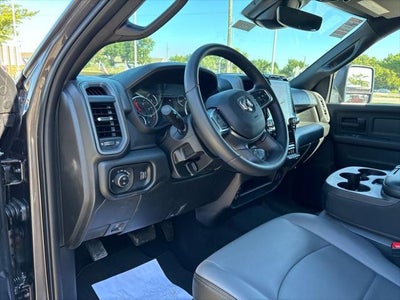 2027 RAM Ram 3500 RAM 3500 TRADESMAN CREW CAB 4X4 8' BOX
