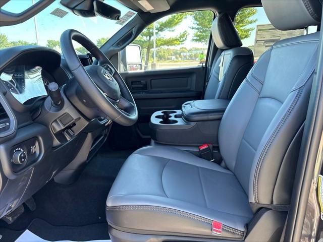 2027 RAM Ram 3500 RAM 3500 TRADESMAN CREW CAB 4X4 8' BOX