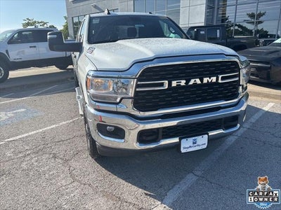 2024 RAM 3500 Big Horn Crew Cab 4x4 8' Box