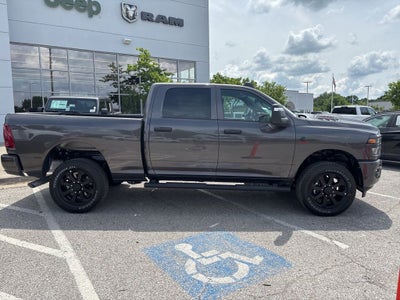2026 RAM Ram 2500 RAM 2500 BLACK EXPRESS CREW CAB 4X4 6'4' BOX