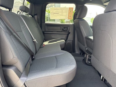 2026 RAM Ram 2500 RAM 2500 BLACK EXPRESS CREW CAB 4X4 6'4' BOX