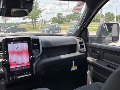 2026 RAM Ram 2500 RAM 2500 BLACK EXPRESS CREW CAB 4X4 6'4' BOX