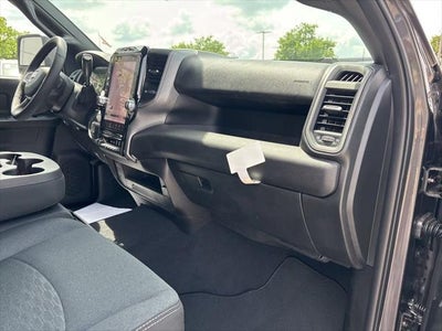 2026 RAM Ram 2500 RAM 2500 BLACK EXPRESS CREW CAB 4X4 6'4' BOX