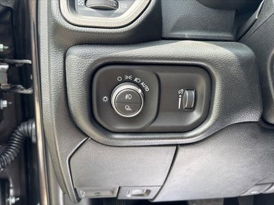 2026 RAM Ram 2500 RAM 2500 BLACK EXPRESS CREW CAB 4X4 6'4' BOX