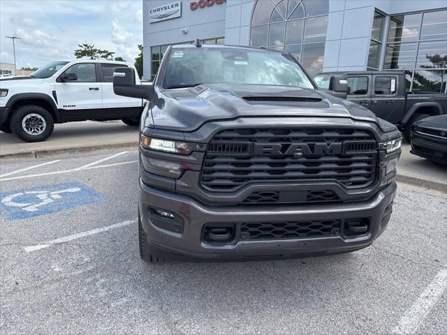2026 RAM Ram 2500 RAM 2500 BLACK EXPRESS CREW CAB 4X4 6'4' BOX