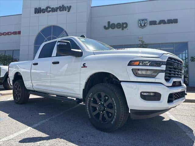 2026 RAM Ram 2500 RAM 2500 BLACK EXPRESS CREW CAB 4X4 6'4' BOX
