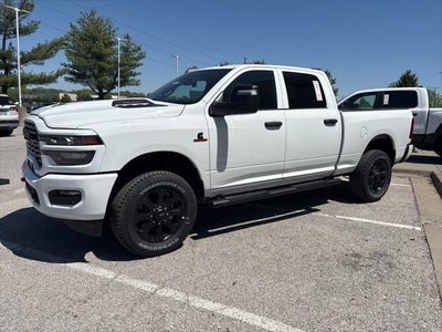 2026 RAM Ram 2500 RAM 2500 BLACK EXPRESS CREW CAB 4X4 6'4' BOX