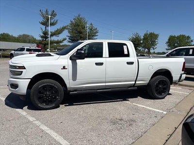 2026 RAM Ram 2500 RAM 2500 BLACK EXPRESS CREW CAB 4X4 6'4' BOX