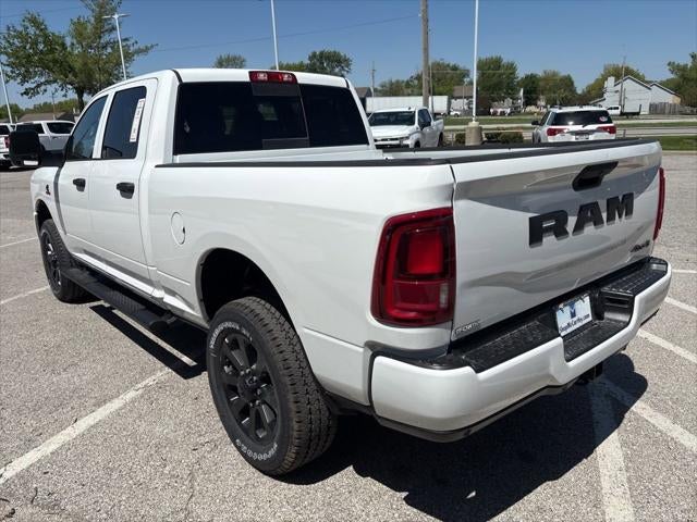 2026 RAM Ram 2500 RAM 2500 BLACK EXPRESS CREW CAB 4X4 6'4' BOX