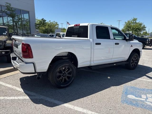 2026 RAM Ram 2500 RAM 2500 BLACK EXPRESS CREW CAB 4X4 6'4' BOX