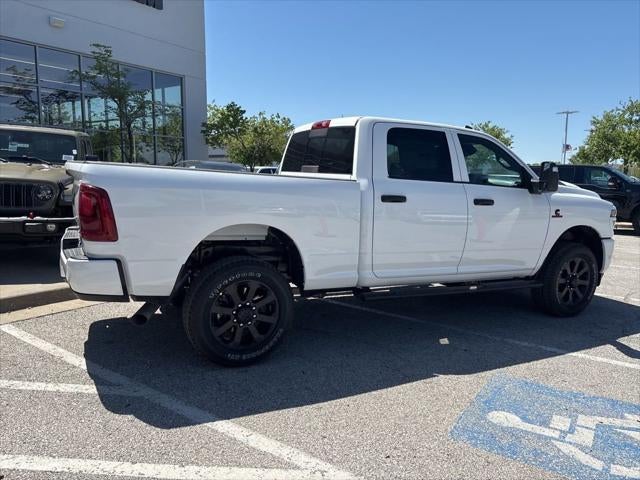 2026 RAM Ram 2500 RAM 2500 BLACK EXPRESS CREW CAB 4X4 6'4' BOX