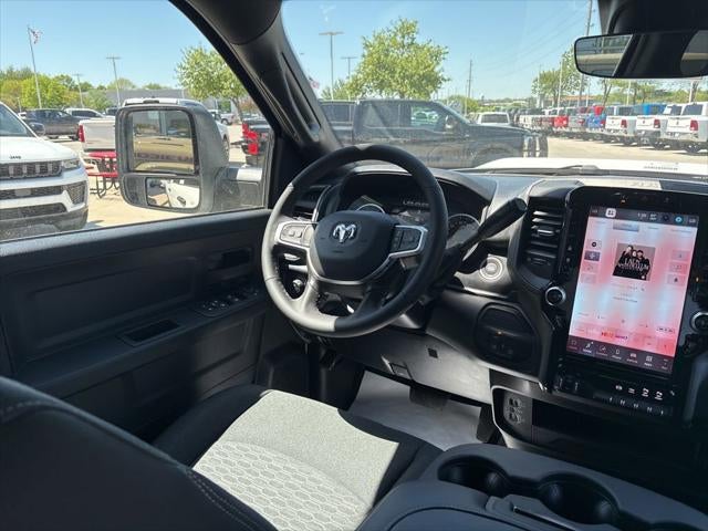 2026 RAM Ram 2500 RAM 2500 BLACK EXPRESS CREW CAB 4X4 6'4' BOX