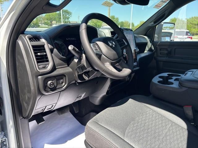 2026 RAM Ram 2500 RAM 2500 BLACK EXPRESS CREW CAB 4X4 6'4' BOX