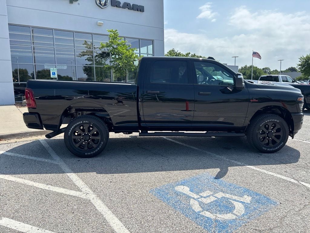 2026 RAM Ram 2500 RAM 2500 BLACK EXPRESS CREW CAB 4X4 6'4' BOX