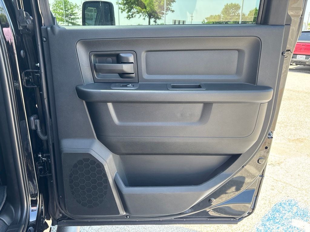 2026 RAM Ram 2500 RAM 2500 BLACK EXPRESS CREW CAB 4X4 6'4' BOX