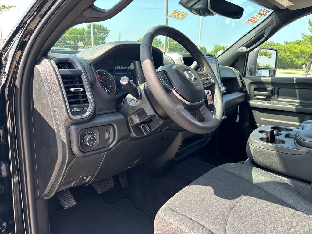 2026 RAM Ram 2500 RAM 2500 BLACK EXPRESS CREW CAB 4X4 6'4' BOX