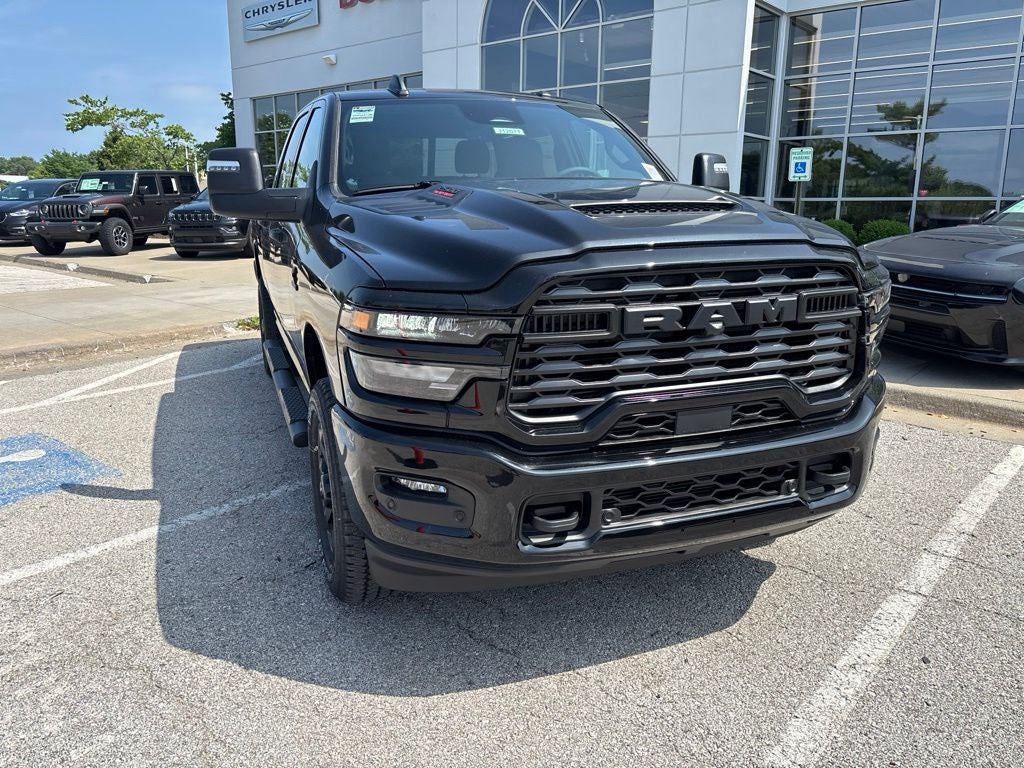 2026 RAM Ram 2500 RAM 2500 BLACK EXPRESS CREW CAB 4X4 6'4' BOX