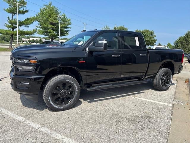 2026 RAM Ram 2500 RAM 2500 BLACK EXPRESS CREW CAB 4X4 6'4' BOX