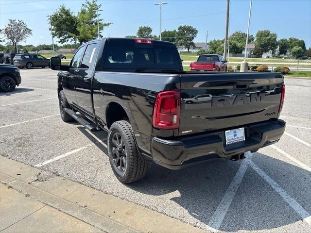 2026 RAM Ram 2500 RAM 2500 BLACK EXPRESS CREW CAB 4X4 6'4' BOX