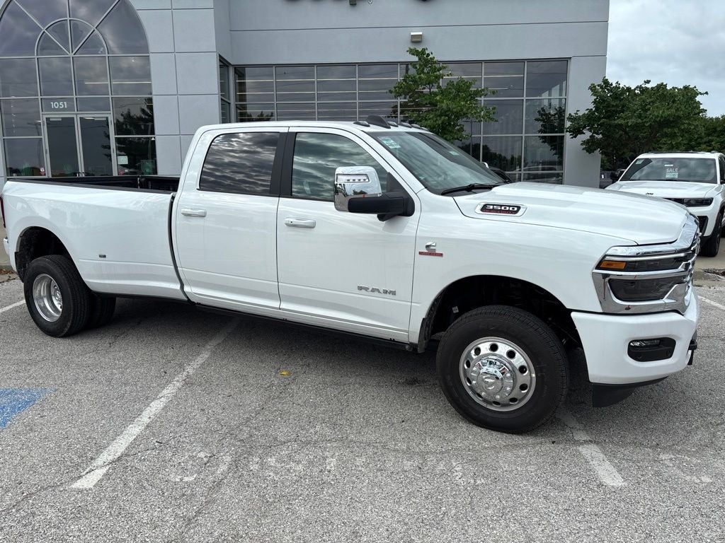 2026 RAM Ram 3500 RAM 3500 LARAMIE CREW CAB 4X4 8' BOX