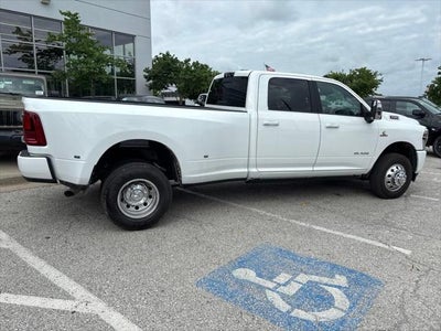 2026 RAM Ram 3500 RAM 3500 LARAMIE CREW CAB 4X4 8' BOX