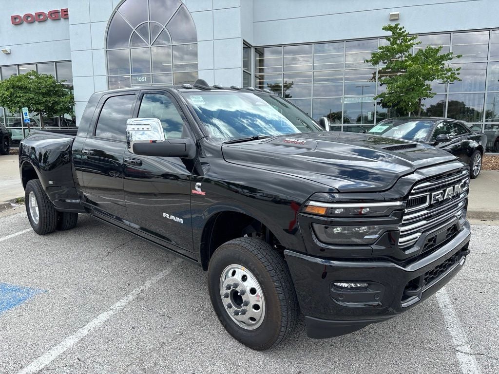 2026 RAM Ram 3500 RAM 3500 LARAMIE MEGA CAB 4X4 6'4' BOX