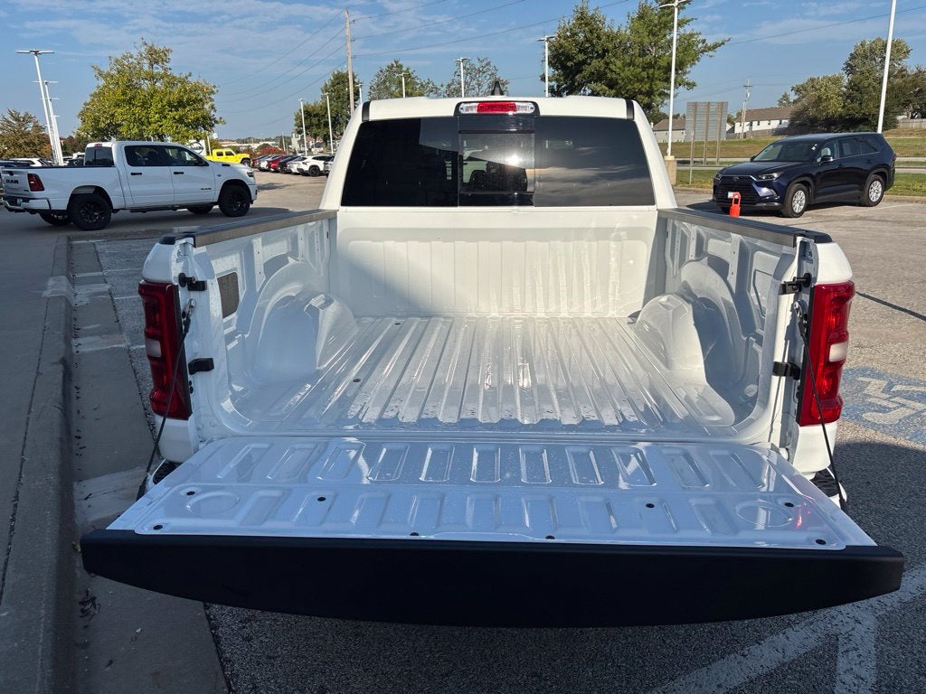 2027 RAM Ram 1500 RAM 1500 BIG HORN CREW CAB 4X4 5'7' BOX