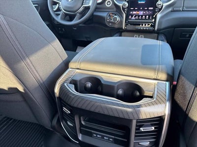 2027 RAM Ram 1500 RAM 1500 BIG HORN CREW CAB 4X4 5'7' BOX
