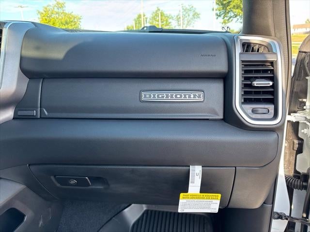 2027 RAM Ram 1500 RAM 1500 BIG HORN CREW CAB 4X4 5'7' BOX