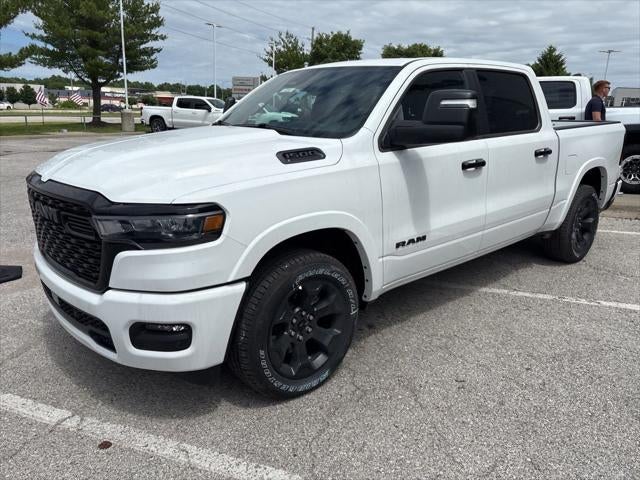 2026 RAM Ram 1500 RAM 1500 LONE STAR CREW CAB 4X4 5'7' BOX