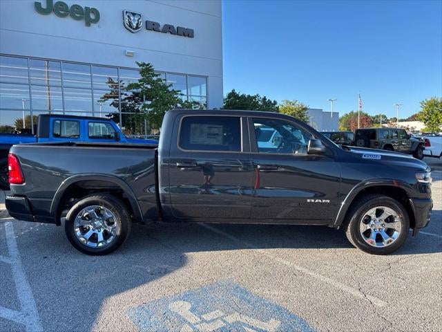 2027 RAM Ram 1500 RAM 1500 BIG HORN CREW CAB 4X4 5'7' BOX