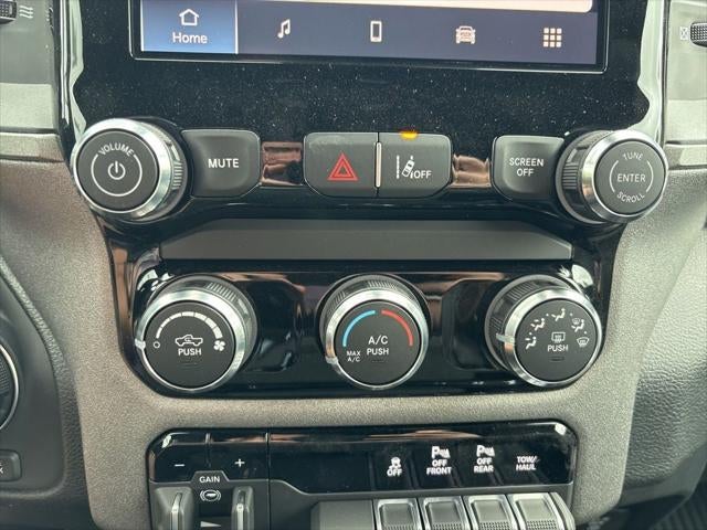 2026 RAM Ram 1500 RAM 1500 WARLOCK CREW CAB 4X4 5'7' BOX