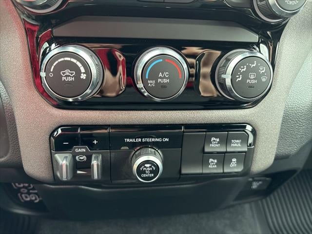 2026 RAM Ram 1500 RAM 1500 WARLOCK CREW CAB 4X4 5'7' BOX