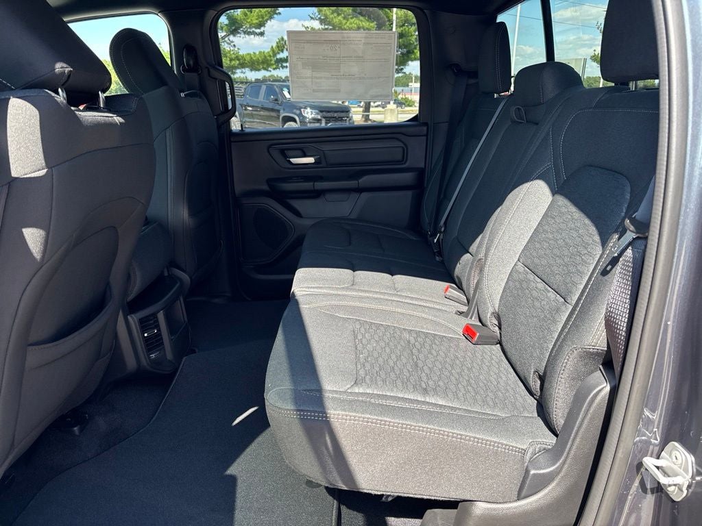 2026 RAM 1500 RAM 1500 TRADESMAN CREW CAB 4X4 5'7' BOX