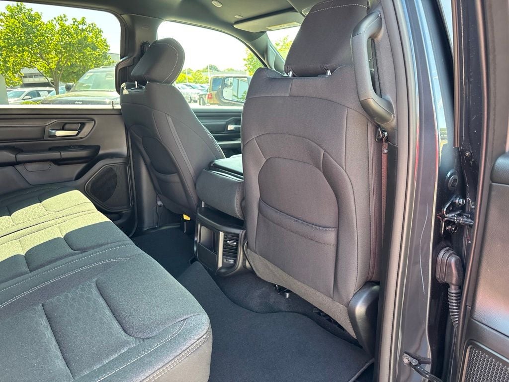 2026 RAM 1500 RAM 1500 TRADESMAN CREW CAB 4X4 5'7' BOX