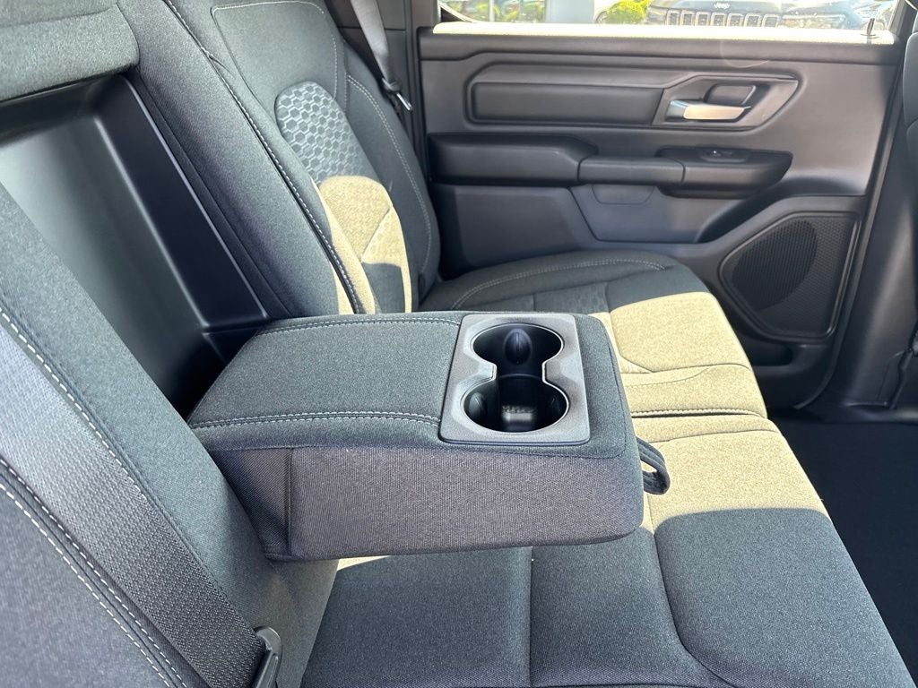 2026 RAM 1500 RAM 1500 TRADESMAN CREW CAB 4X4 5'7' BOX