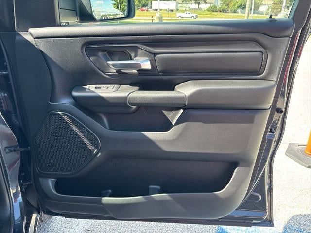 2026 RAM 1500 RAM 1500 TRADESMAN CREW CAB 4X4 5'7' BOX